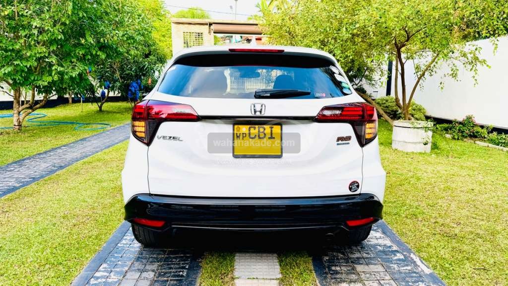 Honda Vezel RS 2016 SUV (Used) - Image 3