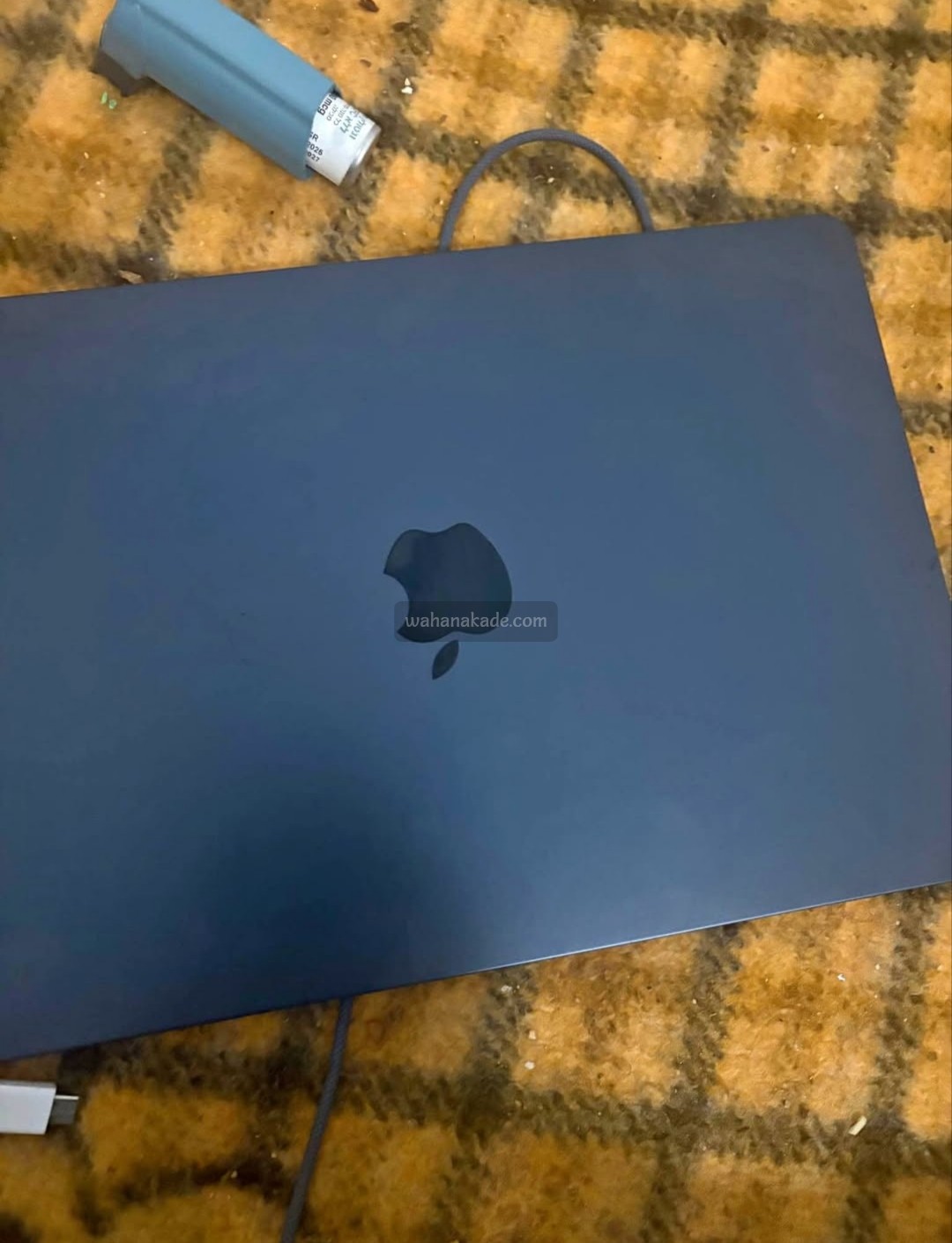 Apple MacBook M2 2020 - Image 1