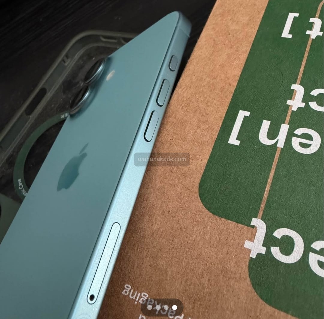 Apple I 16 Mobile Phone - Image 4