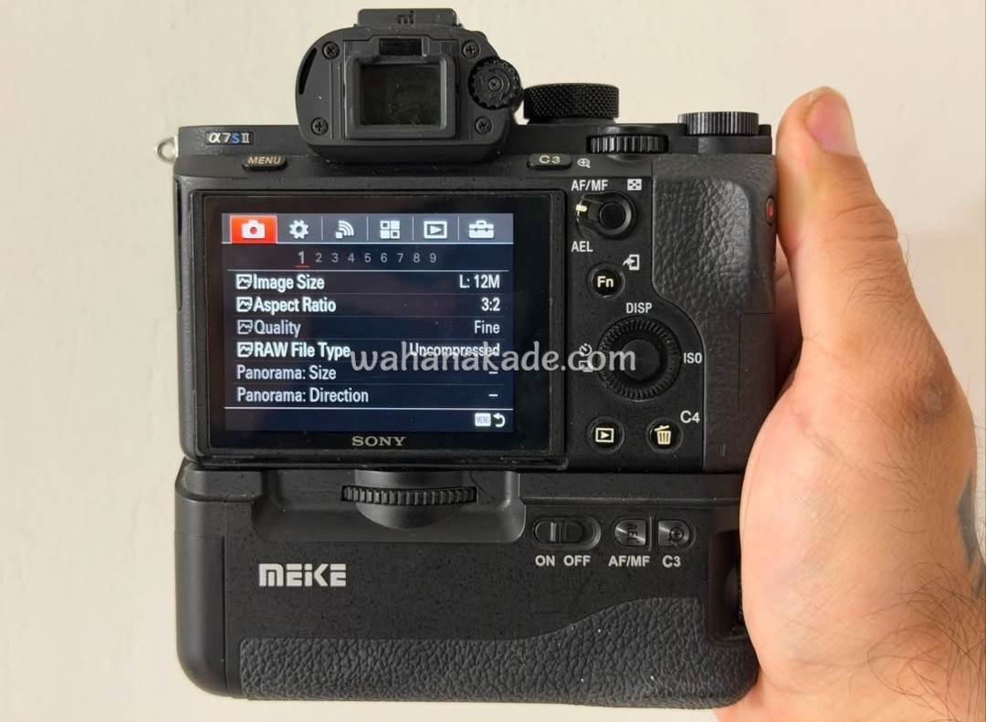 Canon SONY A7S II Camera - Image 2