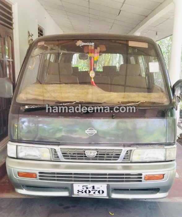 Nissan Caravan 1994 (Used) - Image 2